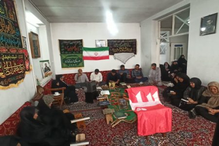 برگزاری محفل قرآنی «مسیر نور» یادواره شهدای جنگ ۱۲ روزه در خرم‌آباد + عکس