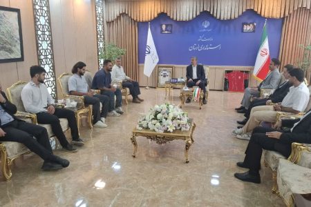 تجلیل استاندار لرستان از وزنهبردار طلایی تاشکند؛ بیرانوند ۶ بار بر بام جهان ایستاد